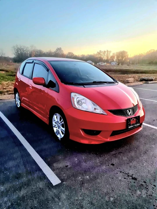 2010 Honda Fit - Image 7 of 13