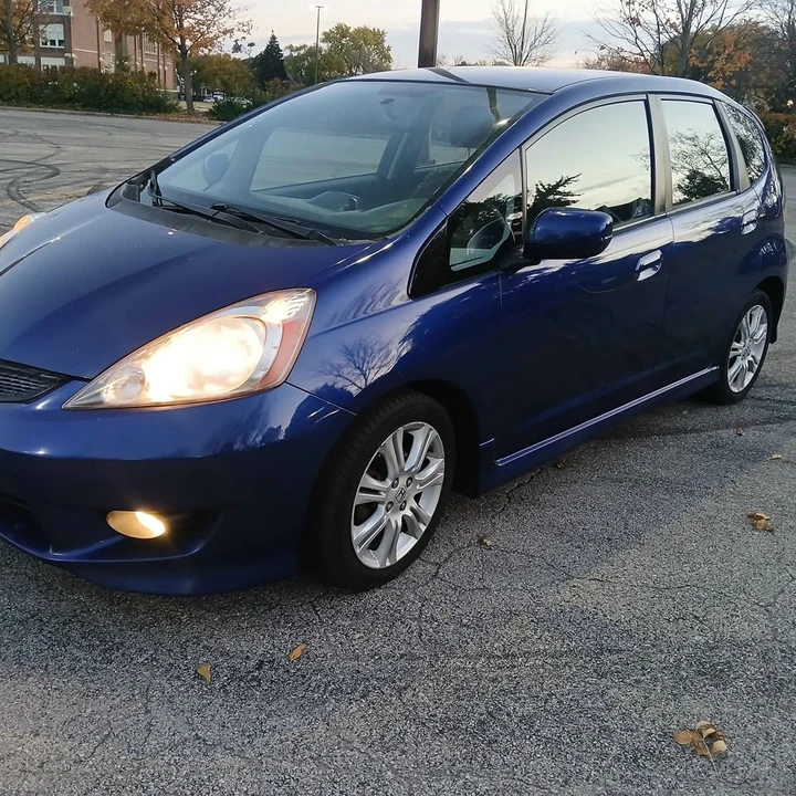 2010 Honda Fit - Image 7 of 9
