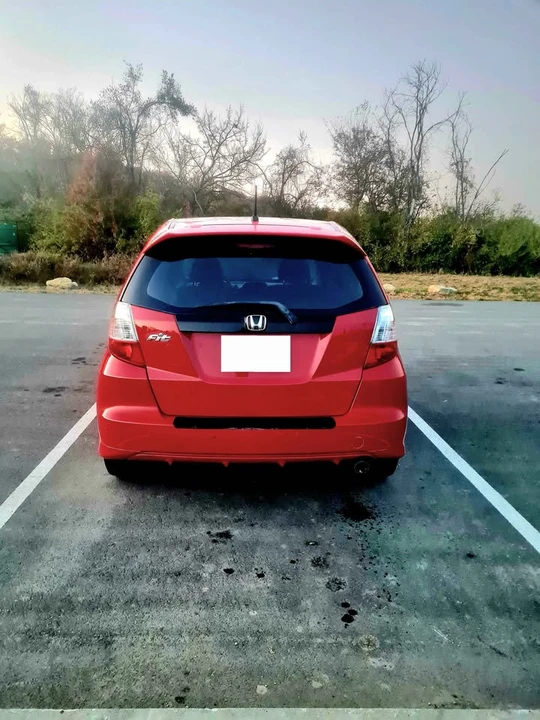 2010 Honda Fit - Image 4 of 13