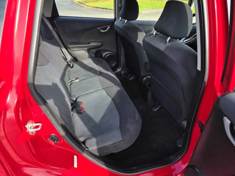 2010 Honda Fit - Image 8 of 15