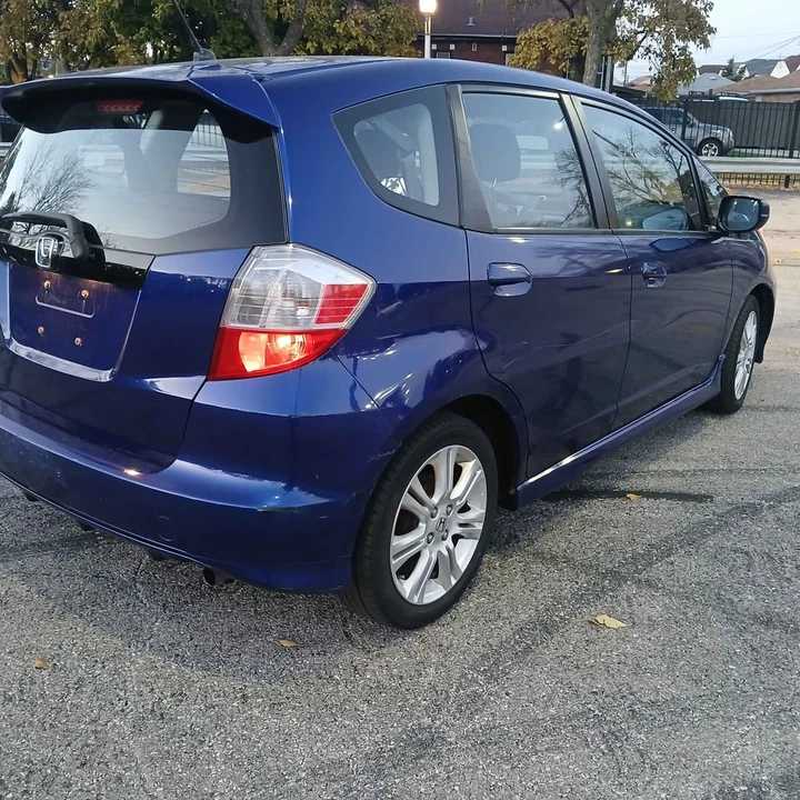 2010 Honda Fit - Image 8 of 9
