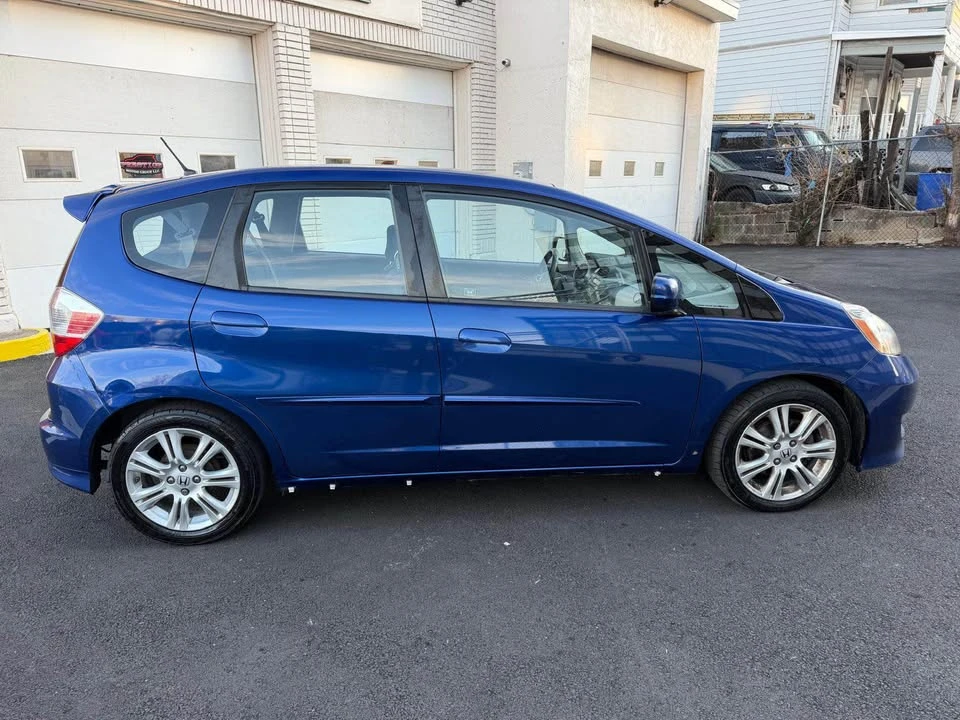 2010 Honda Fit - Image 7 of 14