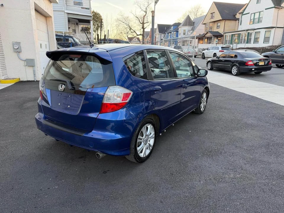 2010 Honda Fit - Image 6 of 14