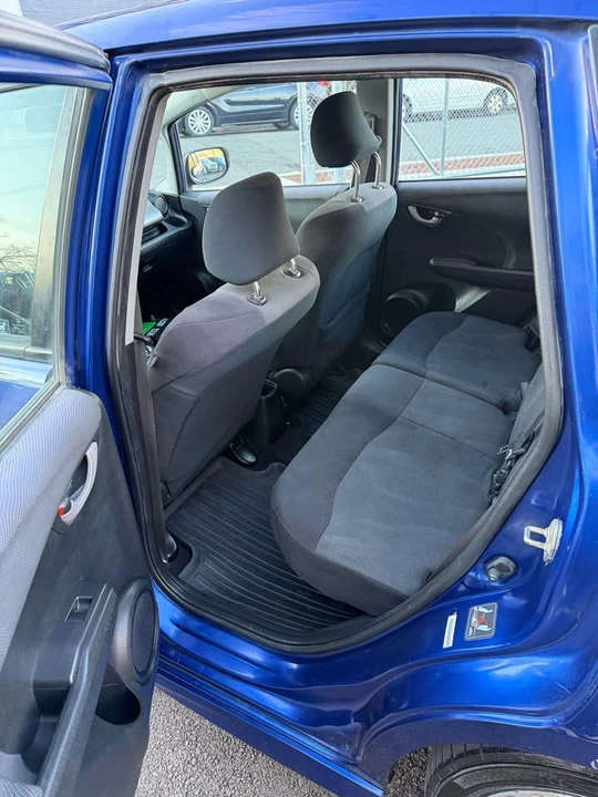 2010 Honda Fit - Image 10 of 14