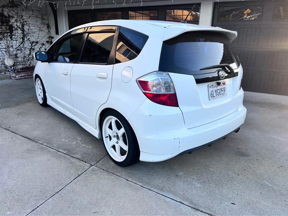 2010 Honda Fit - Image 4 of 17