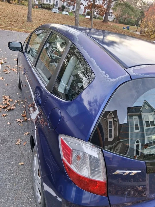 2010 Honda Fit - Image 17 of 20