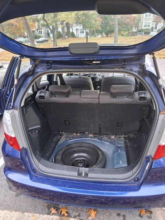 2010 Honda Fit - Image 14 of 20