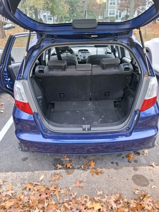 2010 Honda Fit - Image 8 of 20