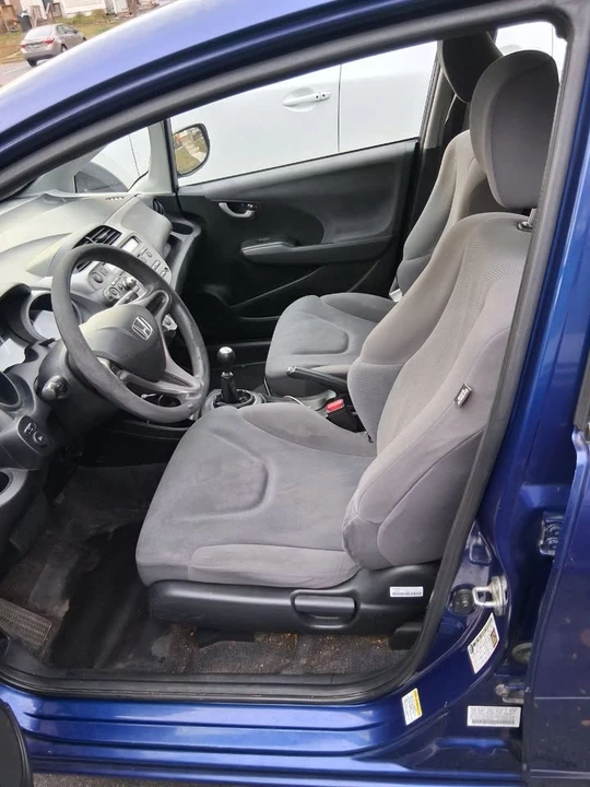 2010 Honda Fit - Image 7 of 20