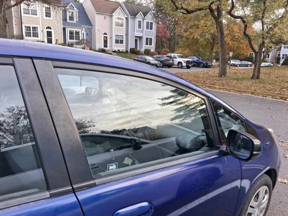 2010 Honda Fit - Image 10 of 20