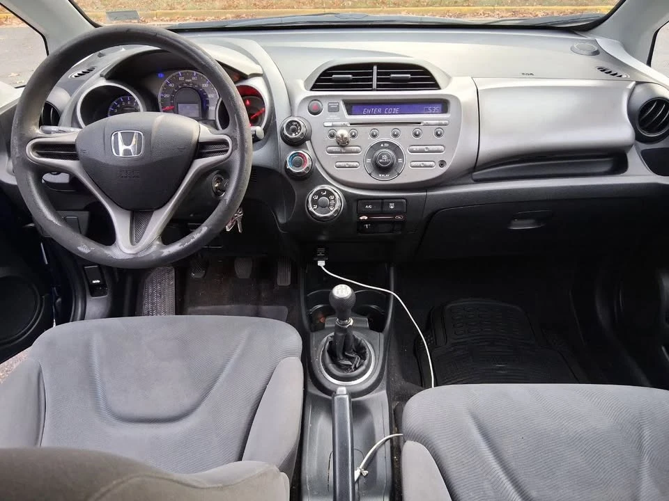2010 Honda Fit - Image 3 of 20