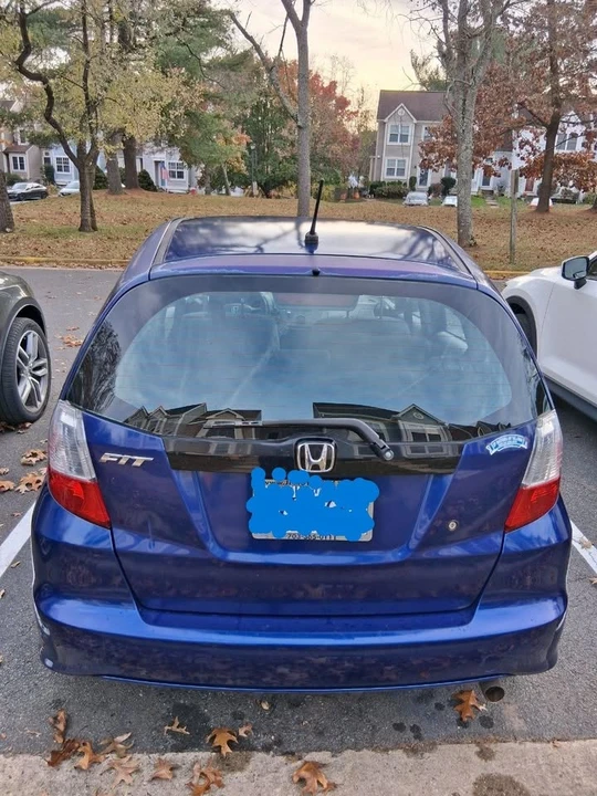 2010 Honda Fit - Image 2 of 20
