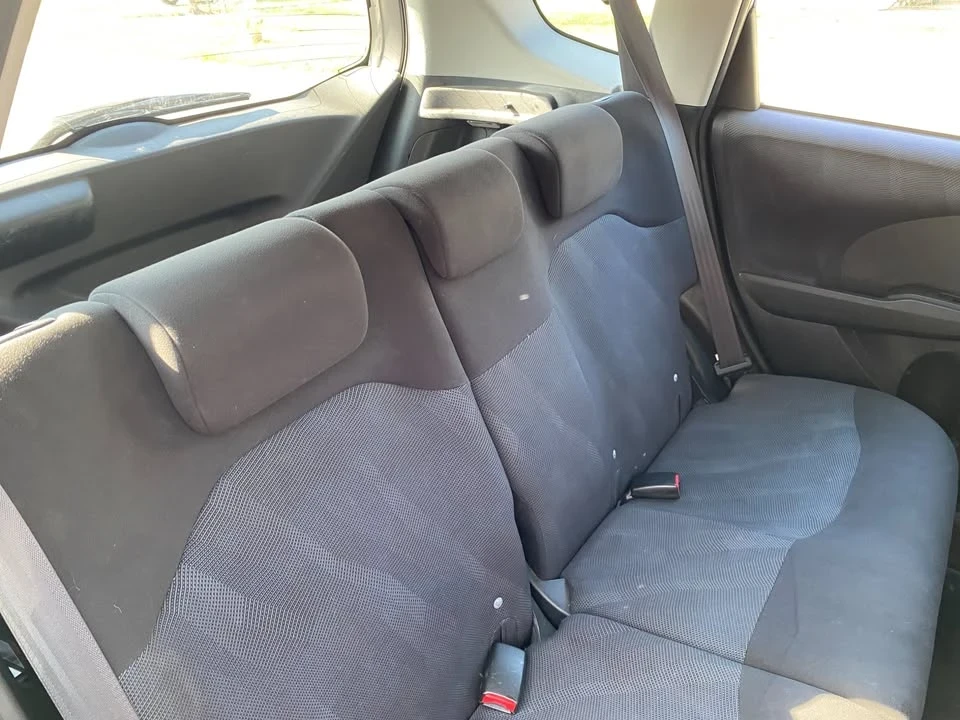 2010 Honda Fit - Image 6 of 11