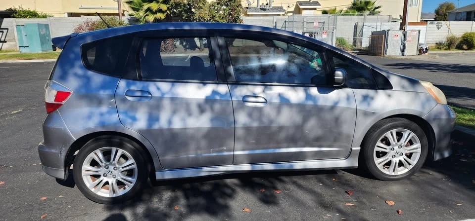 2010 Honda Fit - Image 6 of 16
