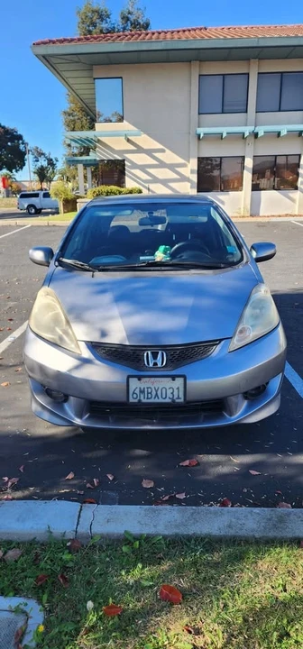 2010 Honda Fit - Image 10 of 16