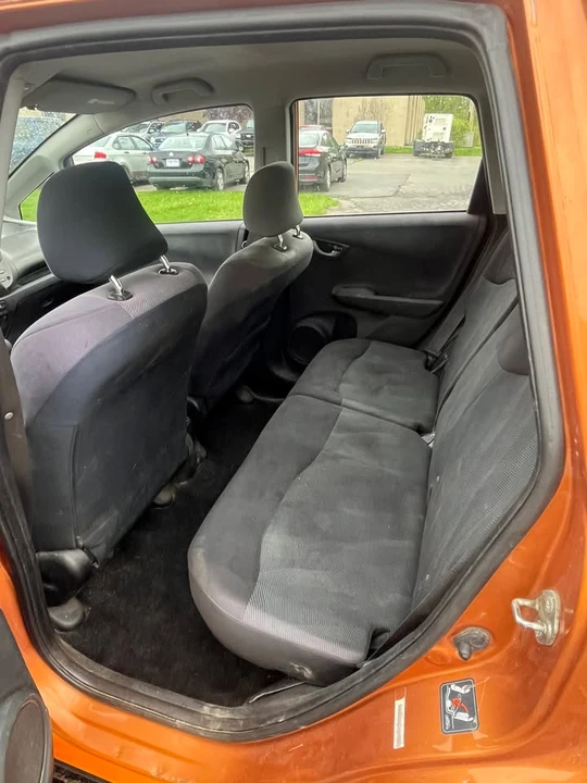2010 Honda Fit - Image 12 of 12