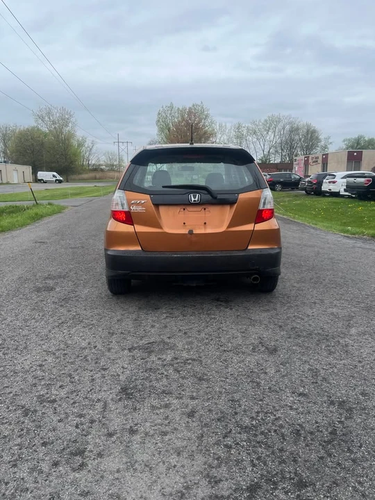 2010 Honda Fit - Image 7 of 12