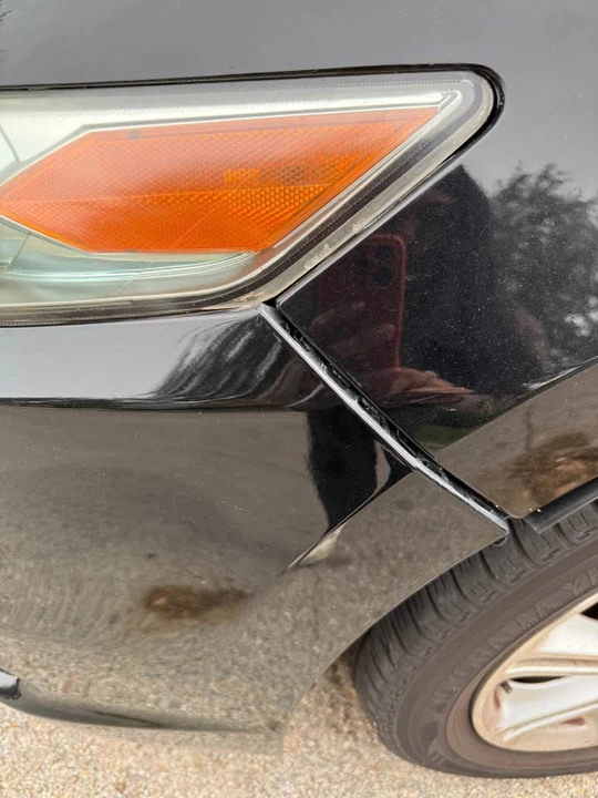 2010 Honda Insight 2nd Gen - Image 10 of 15