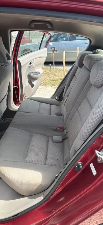 2010 Honda Insight 2nd Gen - Image 13 of 16