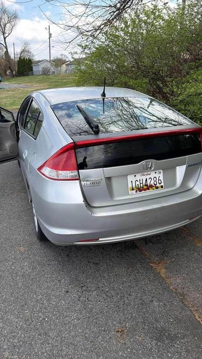 2010 Honda Insight 2nd Gen - Image 3 of 4