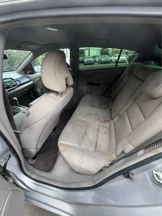 2010 Honda Insight 2nd Gen - Image 5 of 6