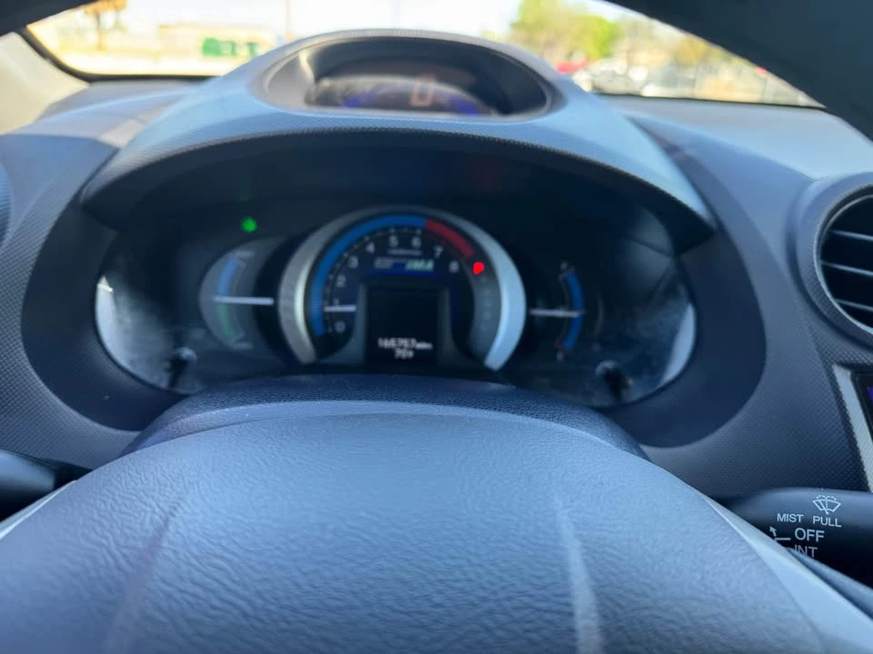 2010 Honda Insight 2nd Gen - Image 13 of 20