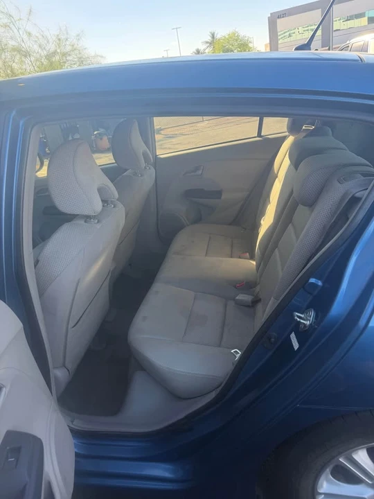 2010 Honda Insight 2nd Gen - Image 6 of 8