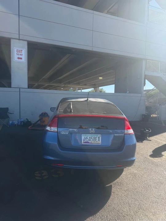2010 Honda Insight 2nd Gen - Image 3 of 8