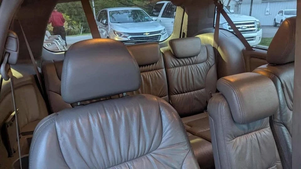 2010 Honda Odyssey - Image 5 of 7