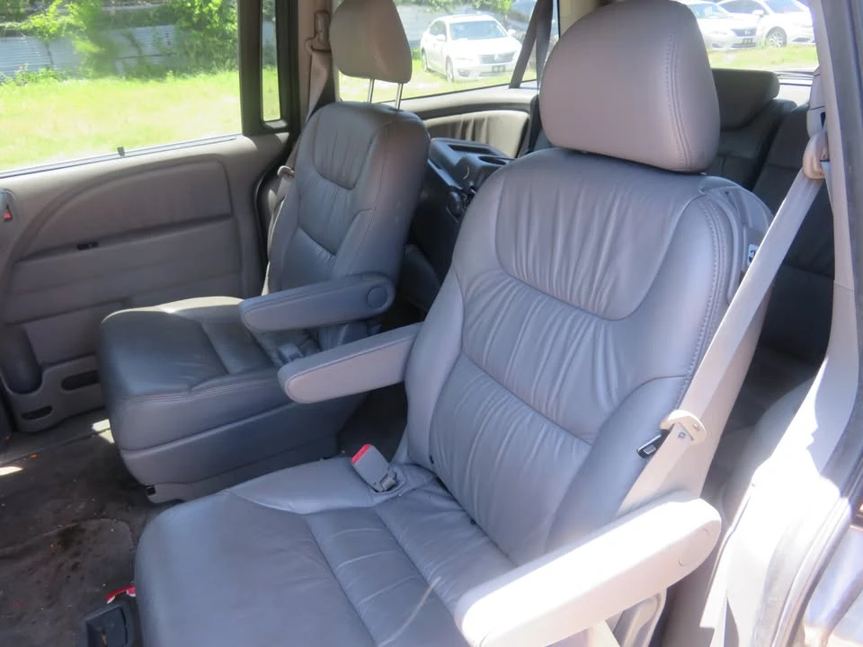 2010 Honda Odyssey - Image 6 of 7