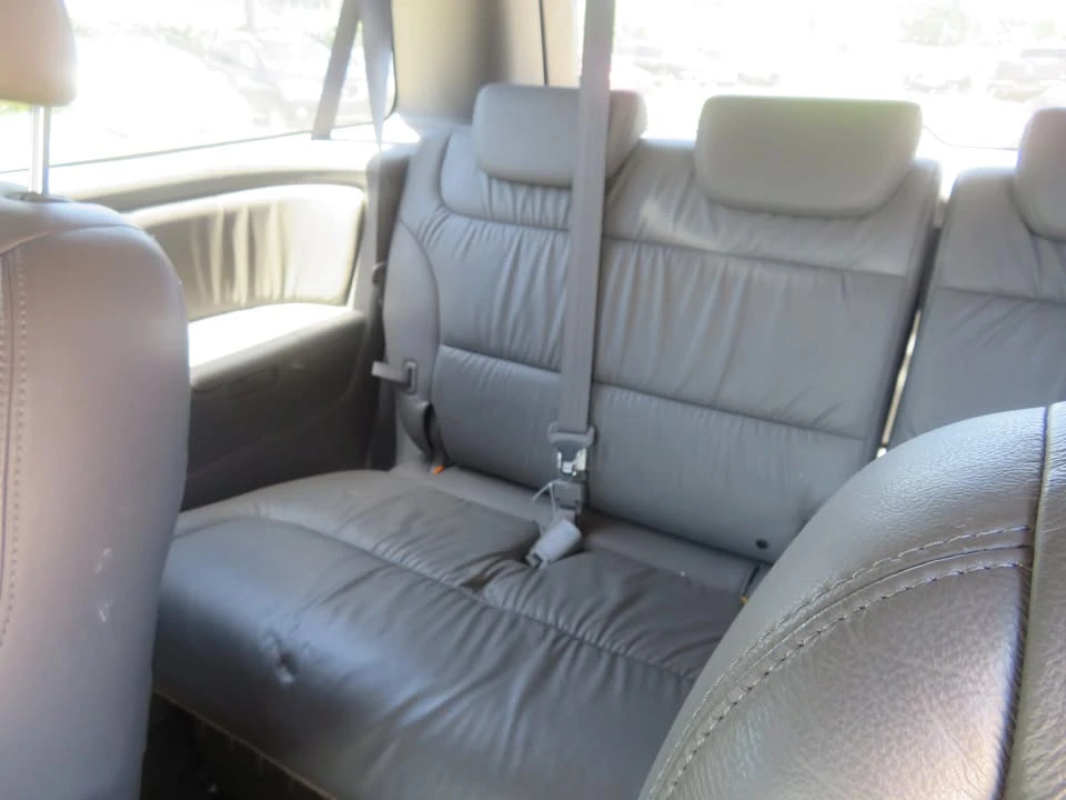2010 Honda Odyssey - Image 7 of 7