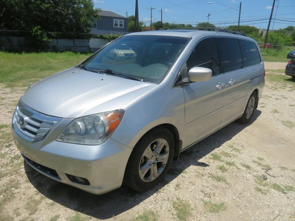 2010 Honda Odyssey - Image 2 of 7