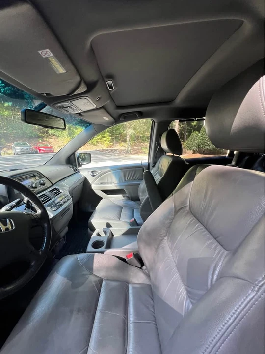 2010 Honda Odyssey - Image 7 of 9