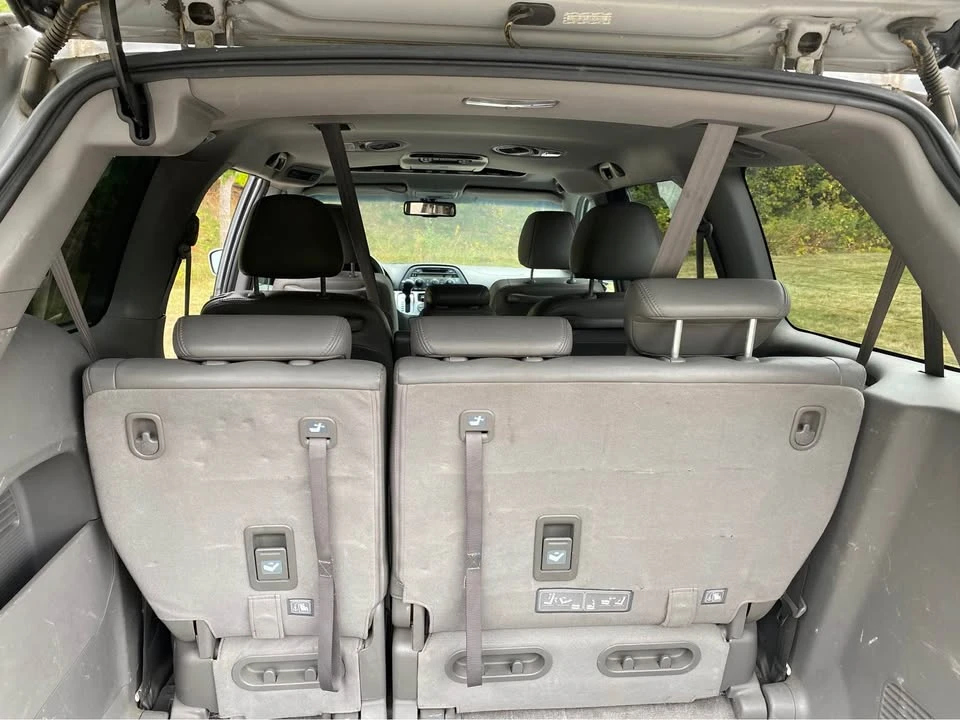 2010 Honda Odyssey - Image 8 of 10
