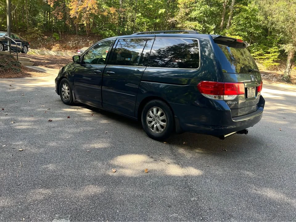 2010 Honda Odyssey - Image 4 of 9