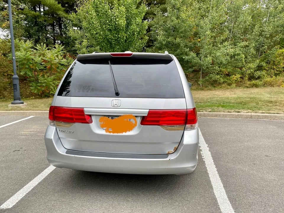 2010 Honda Odyssey - Image 10 of 10