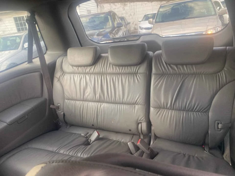 2010 Honda Odyssey - Image 6 of 15
