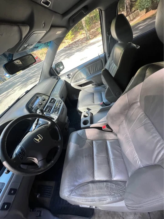 2010 Honda Odyssey - Image 6 of 9