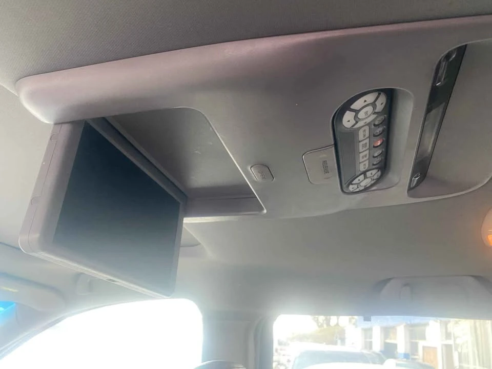 2010 Honda Odyssey - Image 7 of 15