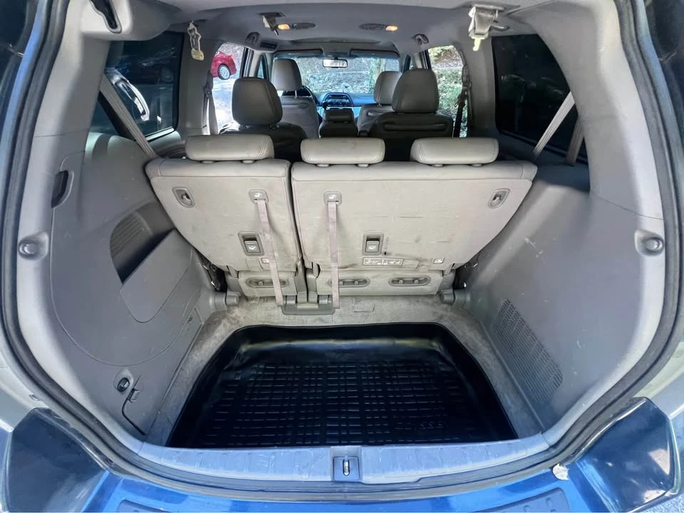 2010 Honda Odyssey - Image 2 of 9