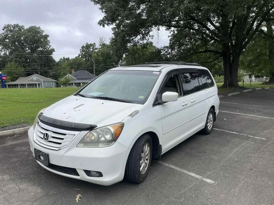 2010 Honda Odyssey - Image 2 of 6
