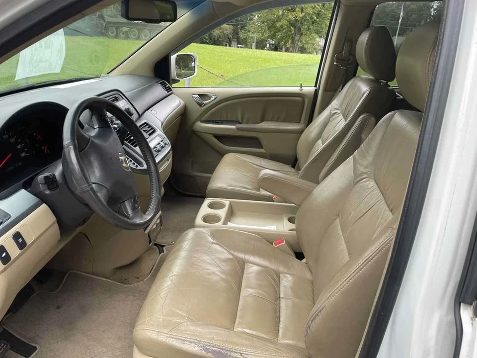 2010 Honda Odyssey - Image 5 of 6