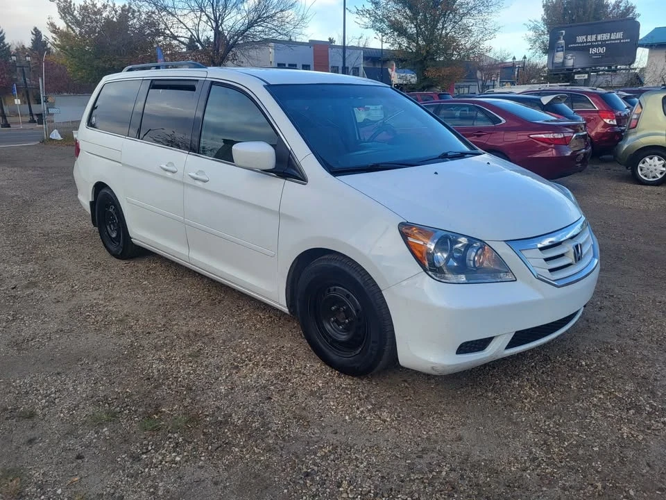 2010 Honda Odyssey - Image 3 of 15