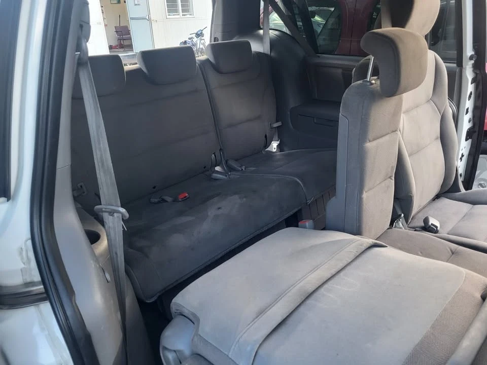 2010 Honda Odyssey - Image 12 of 15