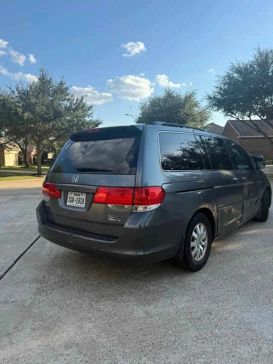 2010 Honda Odyssey - Image 3 of 6
