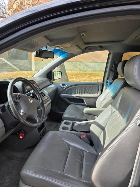 2010 Honda Odyssey - Image 8 of 10