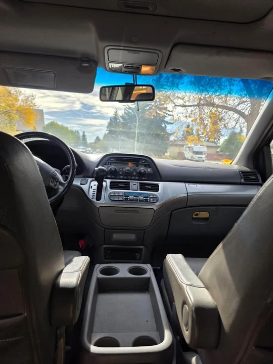 2010 Honda Odyssey - Image 4 of 10