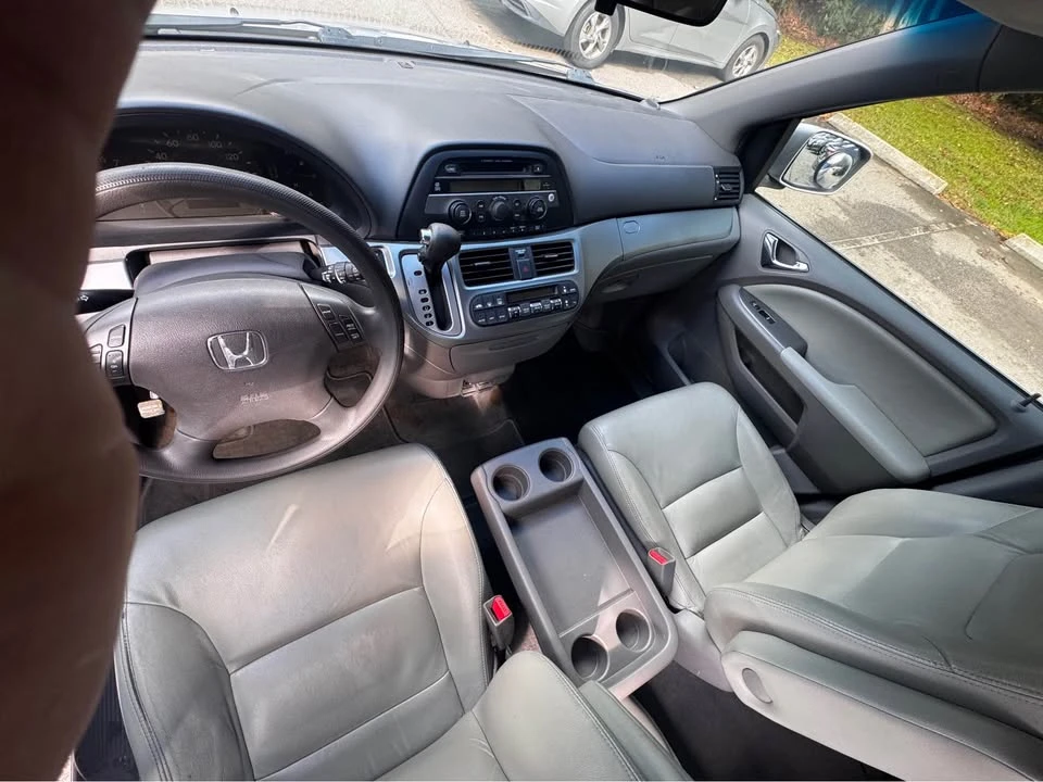2010 Honda Odyssey - Image 13 of 13
