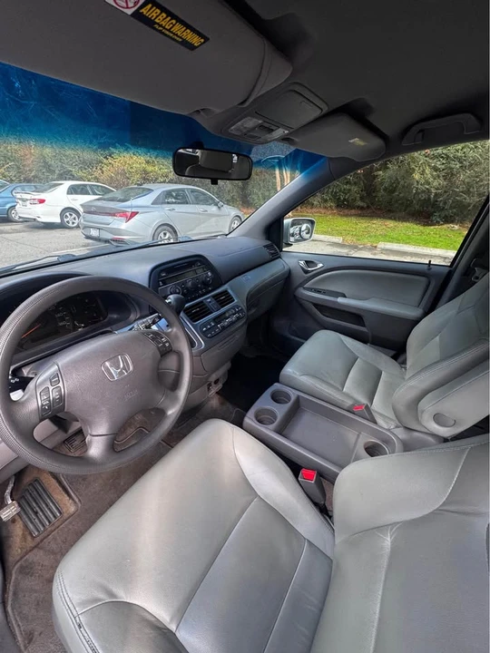 2010 Honda Odyssey - Image 3 of 10