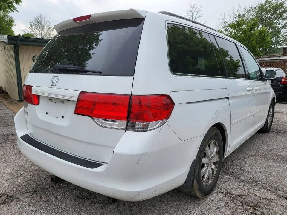2010 Honda Odyssey - Image 5 of 18